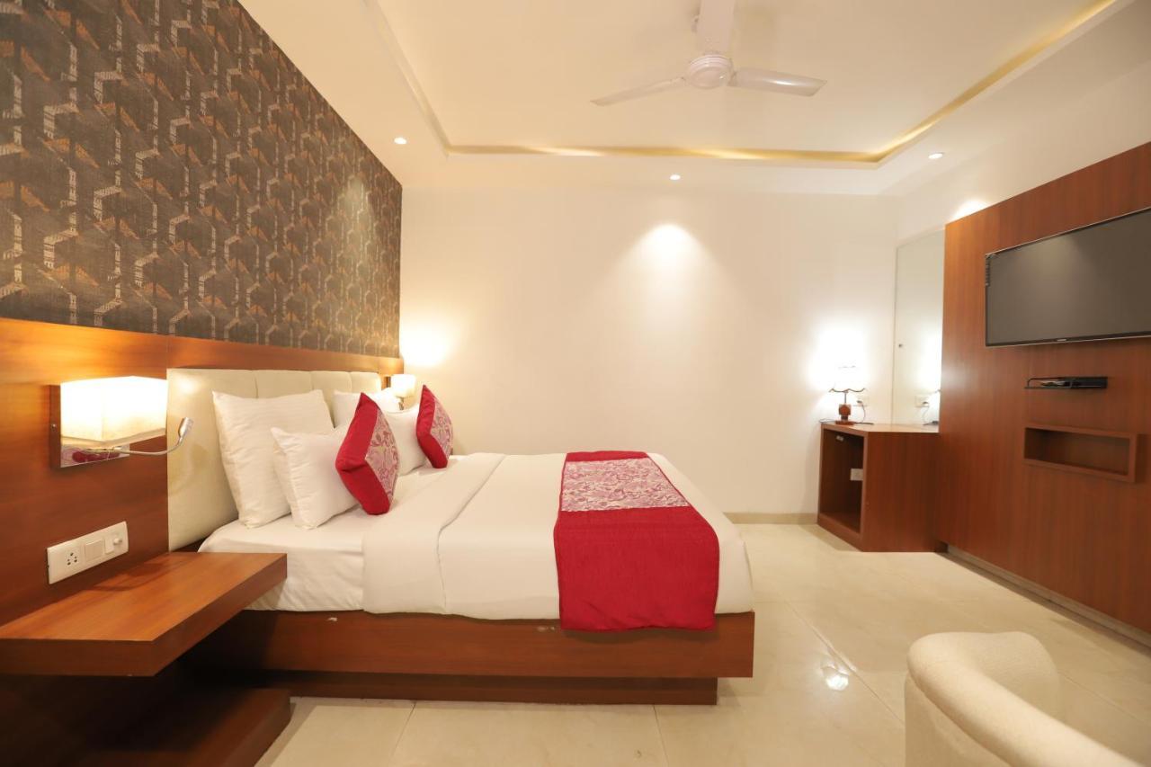 Nh Skye Suites Νέο Δελχί Εξωτερικό φωτογραφία