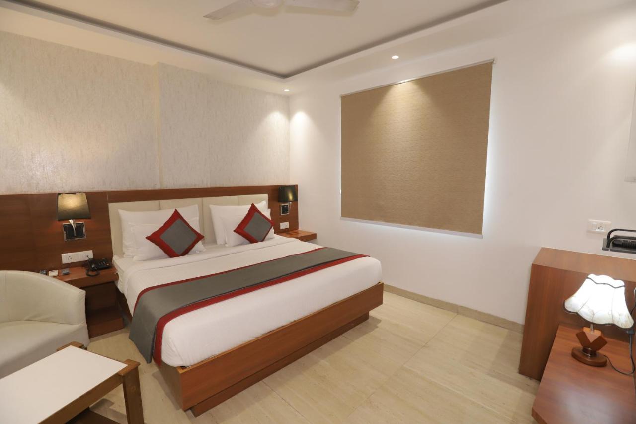 Nh Skye Suites Νέο Δελχί Εξωτερικό φωτογραφία
