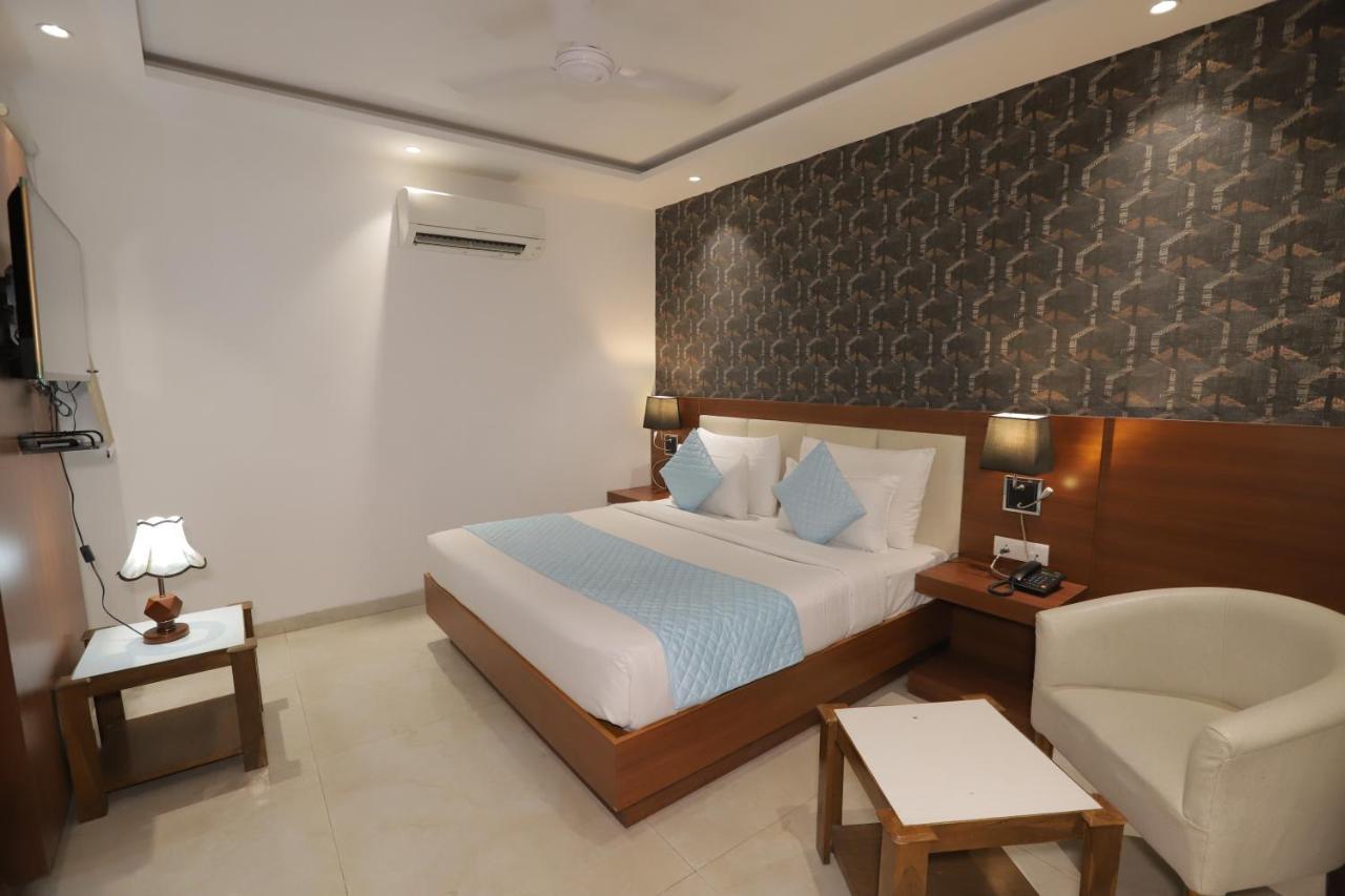 Nh Skye Suites Νέο Δελχί Εξωτερικό φωτογραφία