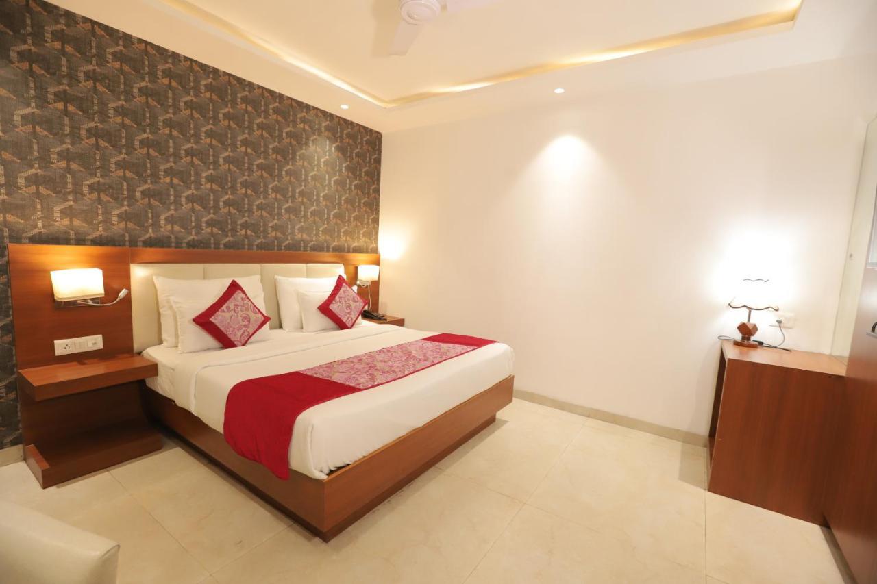 Nh Skye Suites Νέο Δελχί Εξωτερικό φωτογραφία